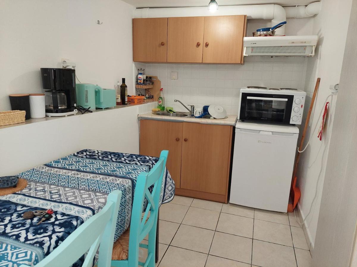 Artemis Ermoupoli Centre Appartement Pour Petit Budget Backpackers Exterior foto