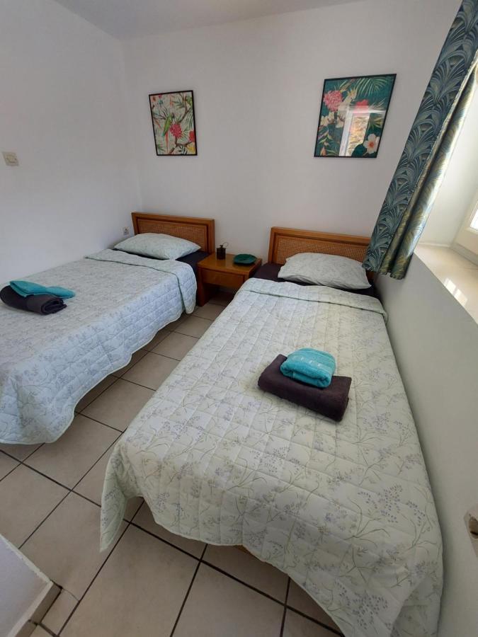 Artemis Ermoupoli Centre Appartement Pour Petit Budget Backpackers Exterior foto