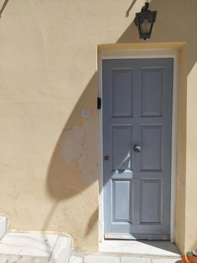 Artemis Ermoupoli Centre Appartement Pour Petit Budget Backpackers Exterior foto
